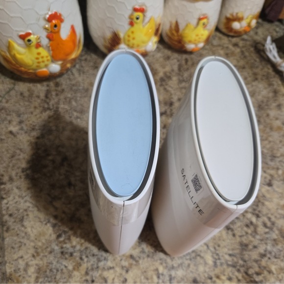 NETGEAR Orbi RBR50 Router & RBS50 Satellite – AC3000 Tri-Band Mesh WiFi System - Picture 2 of 5